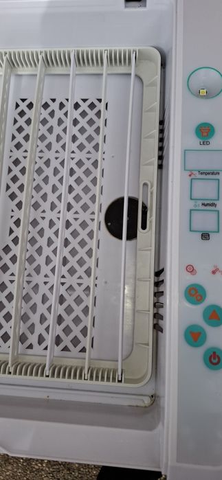 Vendo chocadeira 36 ovos impecável