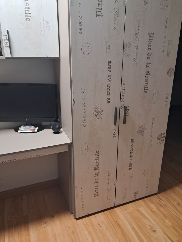 Meble młodzieżowe