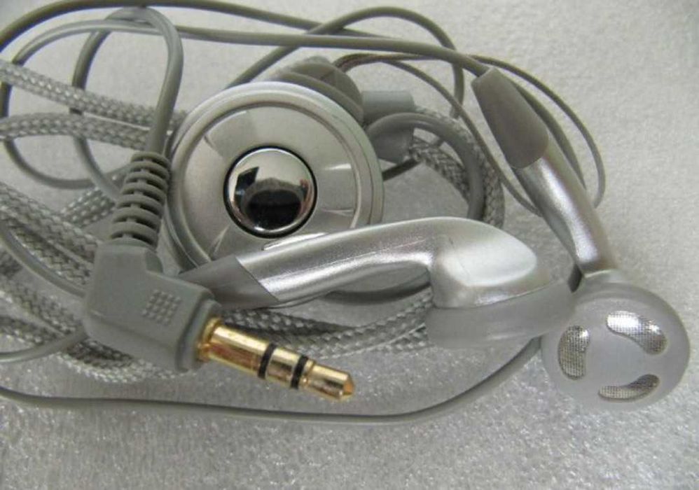 Плеер MP3 диктофон SONY, 128 мБ ,( 36 часов записи), новый