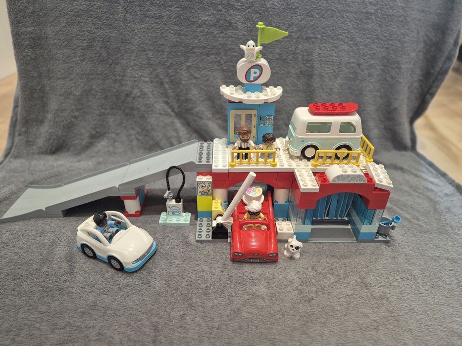 Duplo 7 zestawów 10948, 10994, 10875, 10874, 10931, 10969, 10995