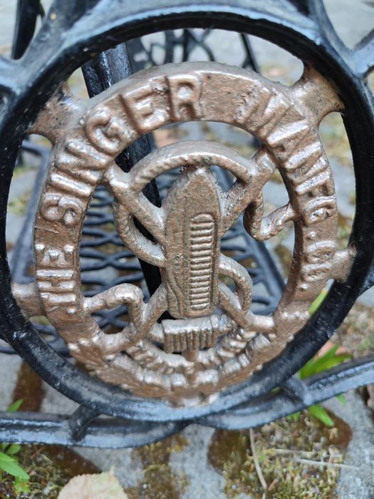 Nogi od maszyny do szycia