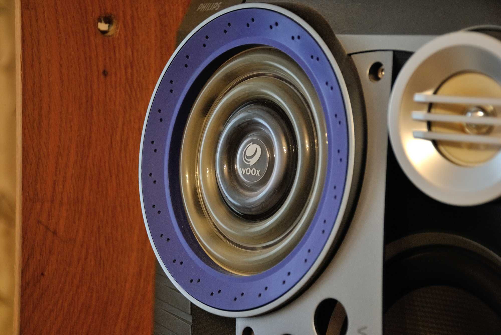 Музичний центр Philips FW M777