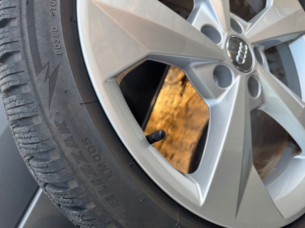 Felgi aluminiowe Audi S3 A3 Q3 Vw Golf, Skoda Audi Oe 8 x18/5x112 Et 4