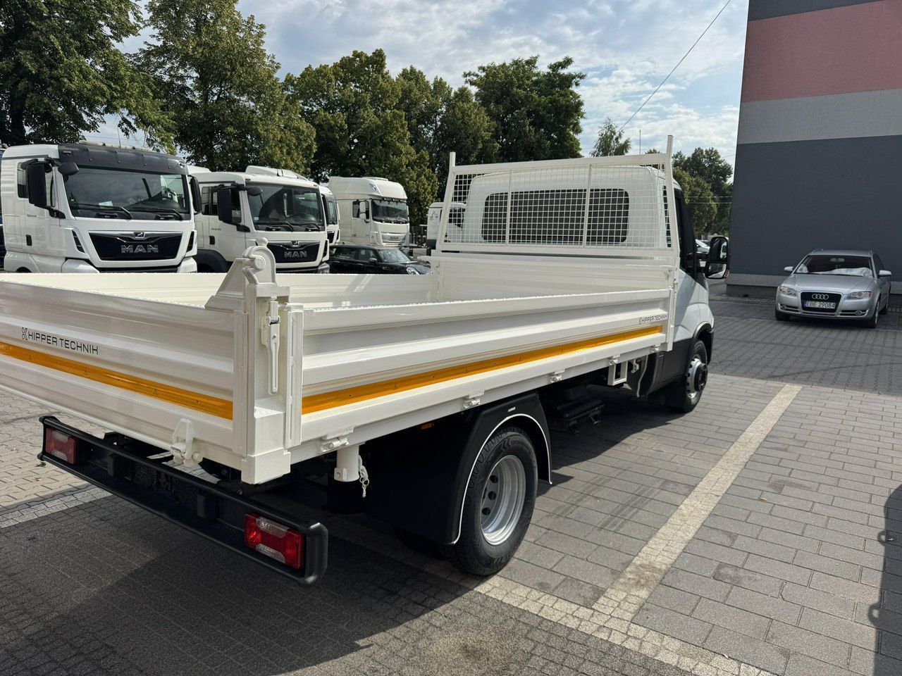 Iveco Daily  Iveco daily 72c18 wywrotka 3stronny, pneumatyka, Himatic