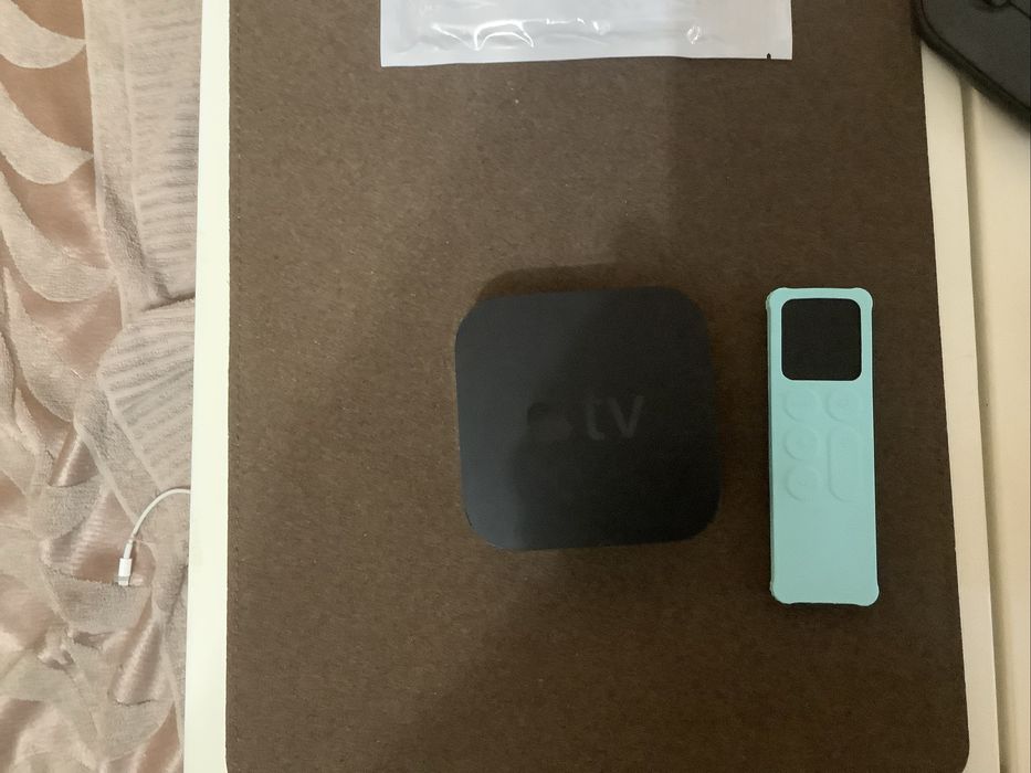 Apple TV 4K 64 Gb у відмінному стані + в подарунок інсталяція на стіну