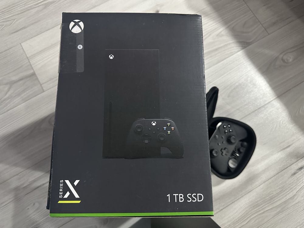 Консоль Xbox Series X 1tb + Геймпад Elite Wireless Controller Series 2