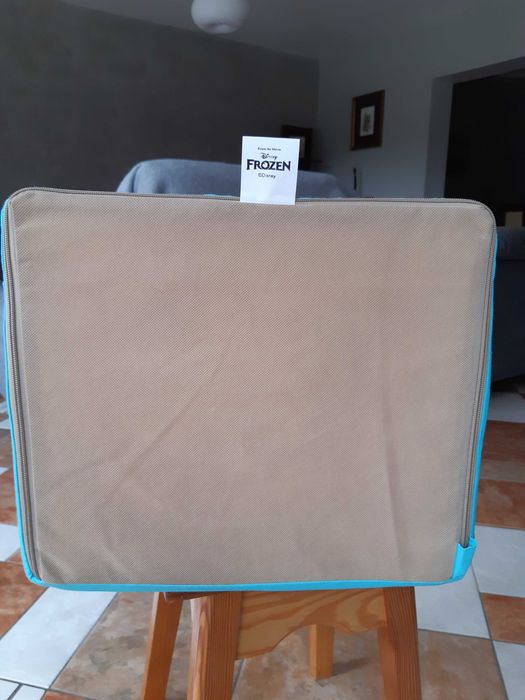 Sofka dla dziecka z pianki poliuretanowej