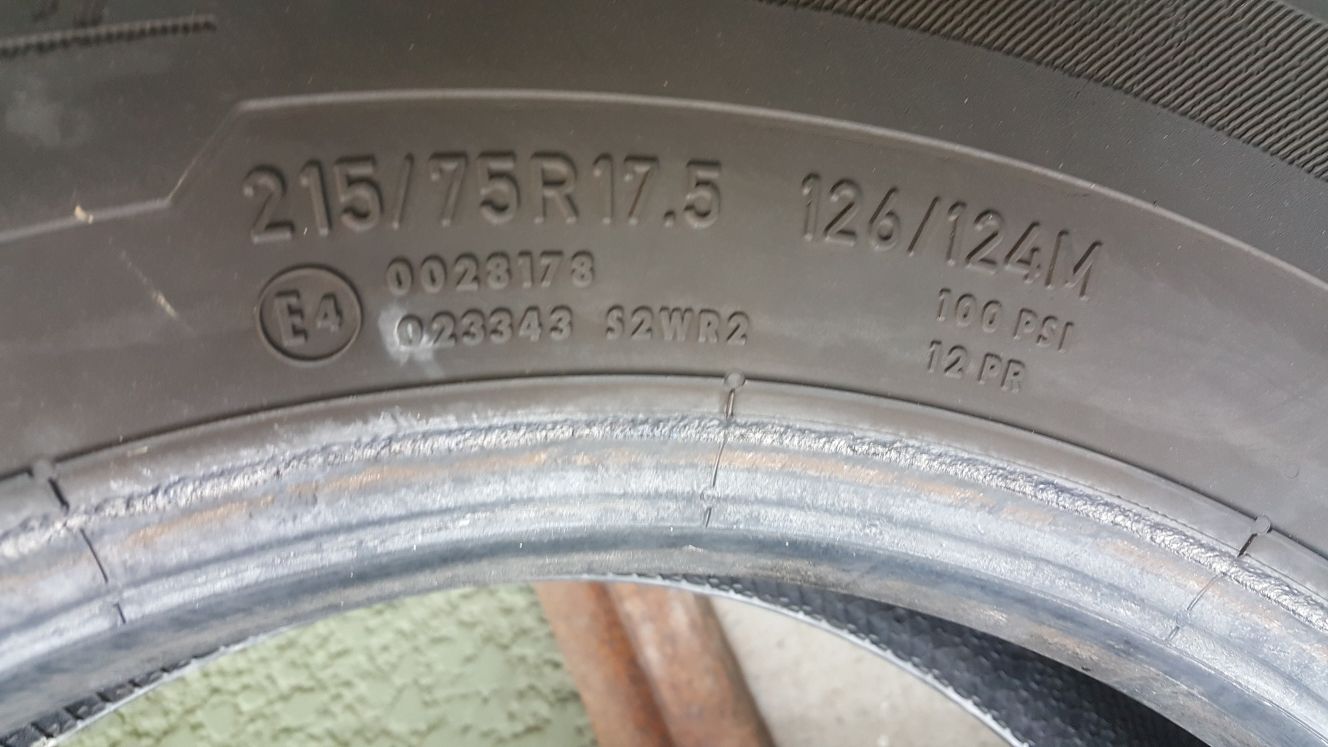 215/75R17.5  1+1 шт  Рулевые Прецепные грузовые