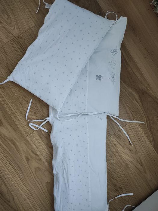 Ochraniacz do łóżeczka niemowlęcego