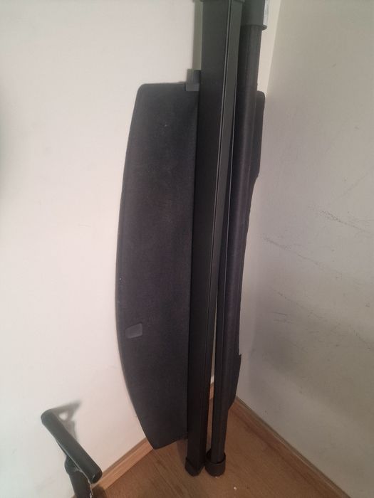 Vendo chapeleira para dacia e megane 4