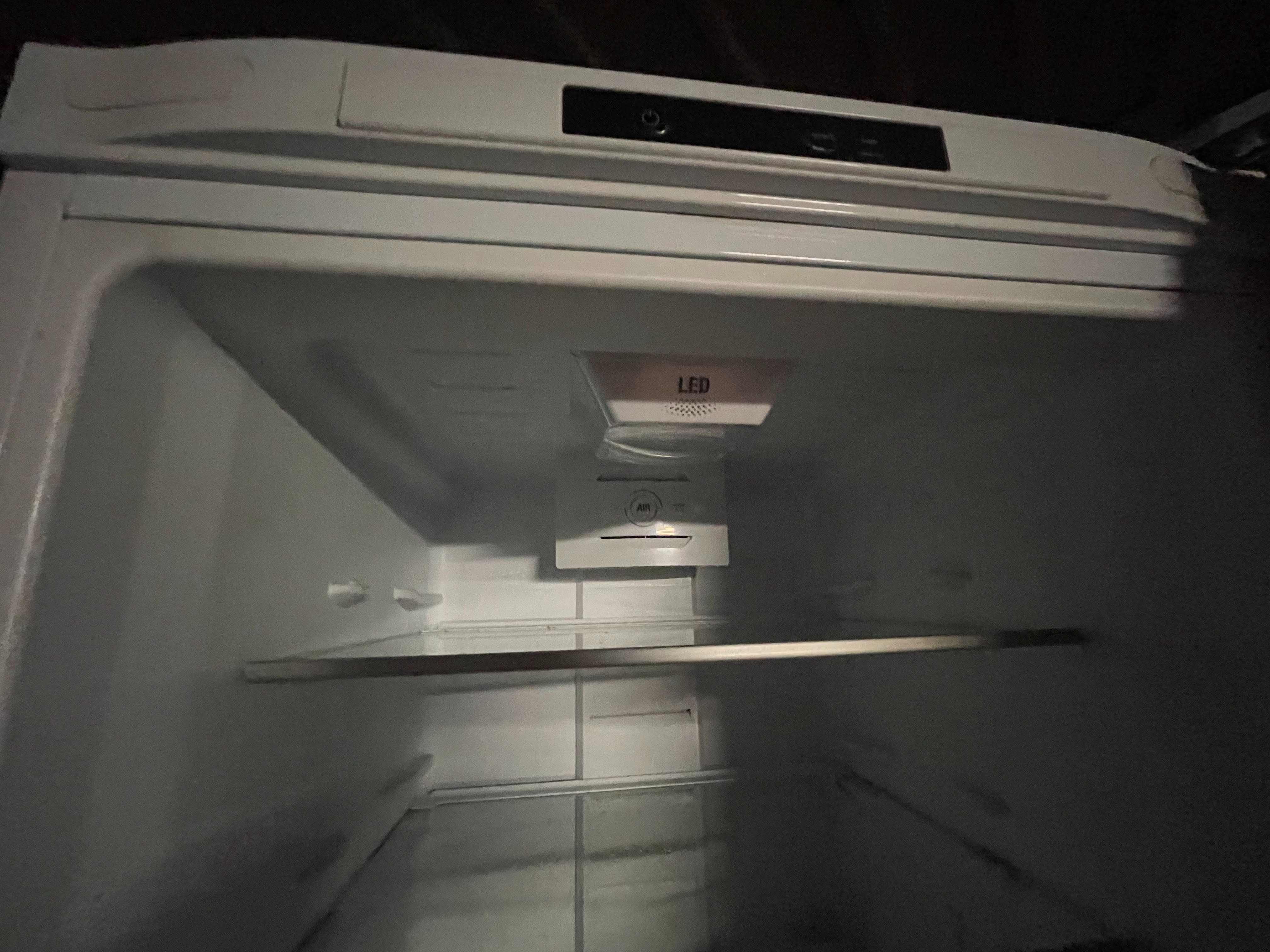 Congelador ARISTON HOTPOINT: NO FROST
Combinado frigorífico/