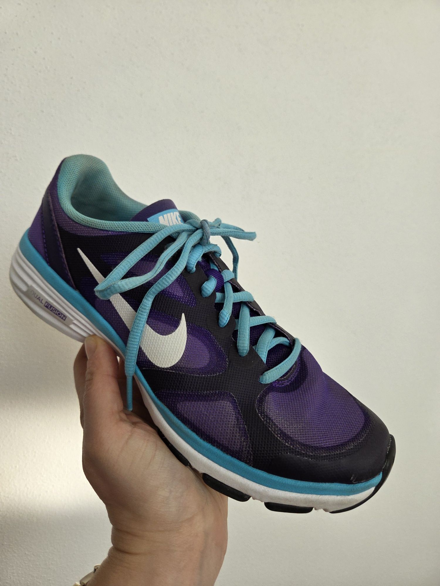 Półbuty sportowe sneakersy Nike wkładka 23,5 cm