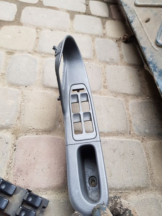 Блочок Склопідйомників Кнопки Гітара Запчасти Мазда 626ГЕ