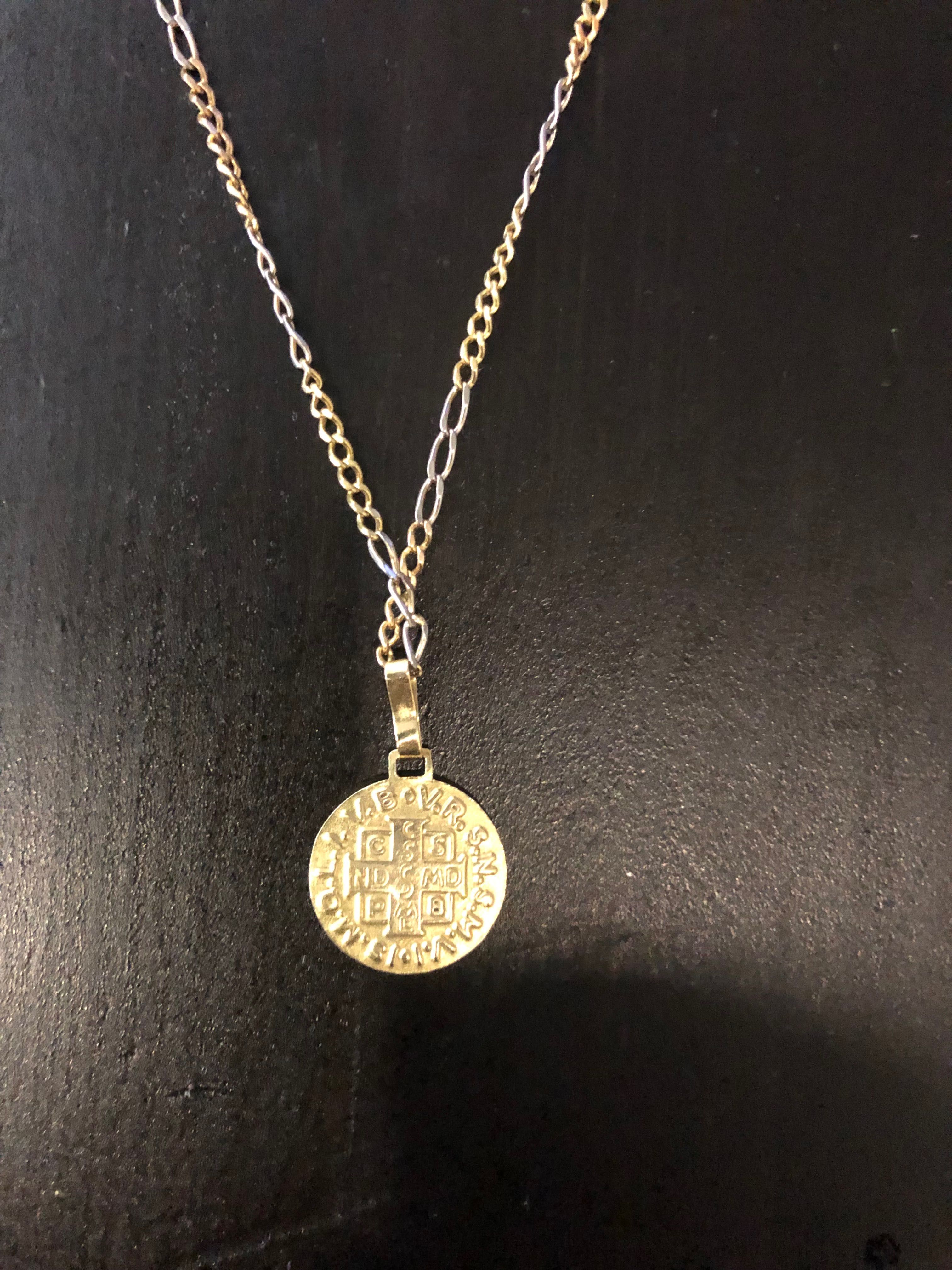 Corrente de ouro amarelo e ouro branco 18k  7,9g