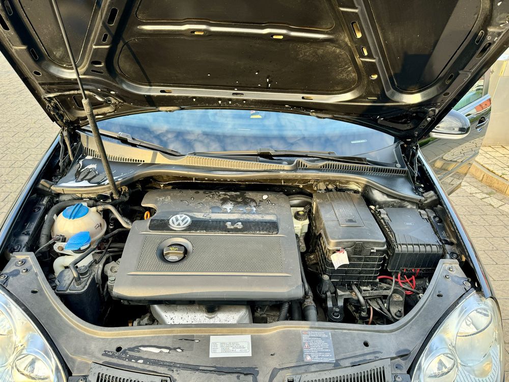 Volkswagen Golf 5 • 1.4 MPI • 2006 рік • Бензин