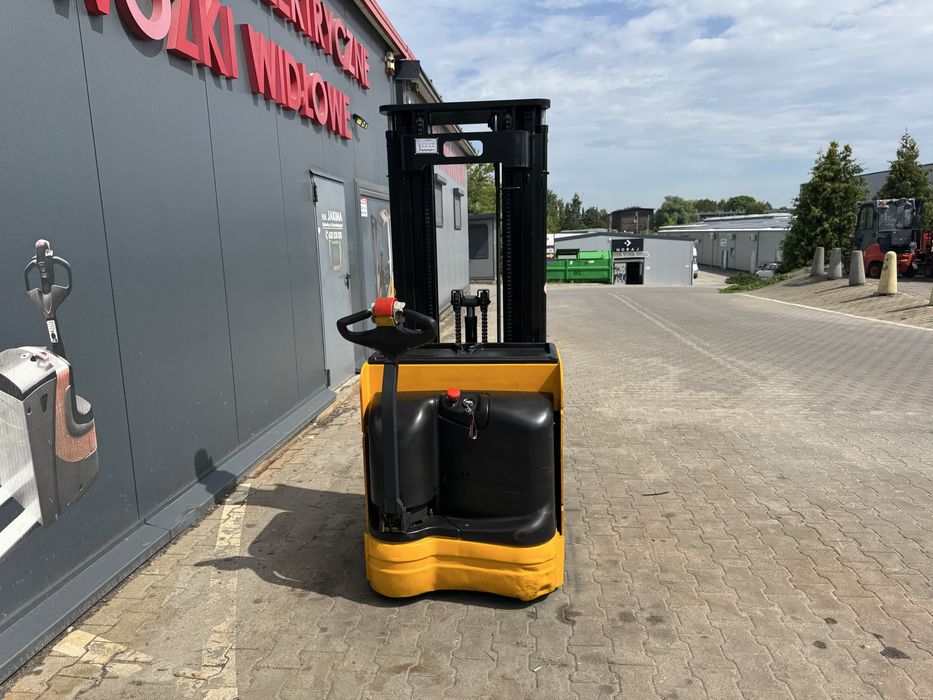 Paleciak elektryczny Hyster 450 cm 1600 kg 2013 r wózek Yale Hyster