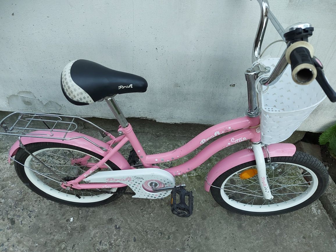 Велосипед для дівчинки 18"