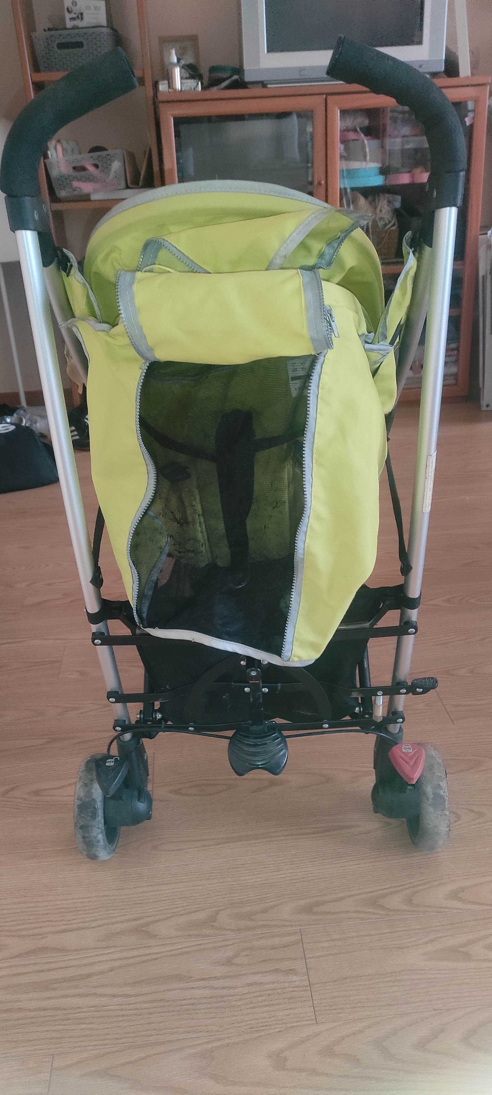 Carrinho de Bebé passeio tipo bengala super compacto Carbebé