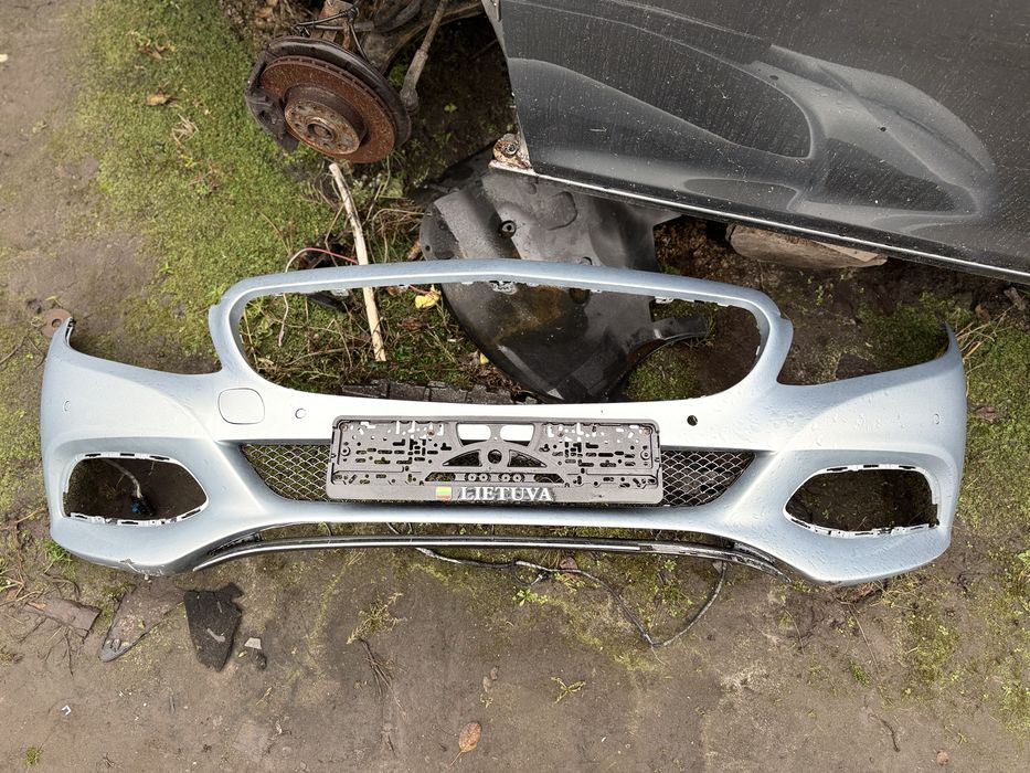 Передний бампер W205 AMG