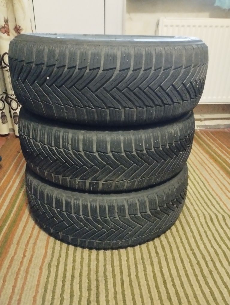 Продам зимову резину MICHELIN б/у.