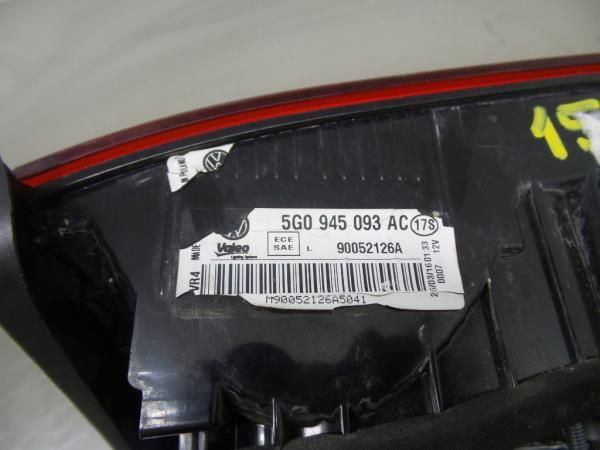 Farolim da mala esquerdo VOLKSWAGEN Golf VII (5G1, BQ1, BE1, BE2)