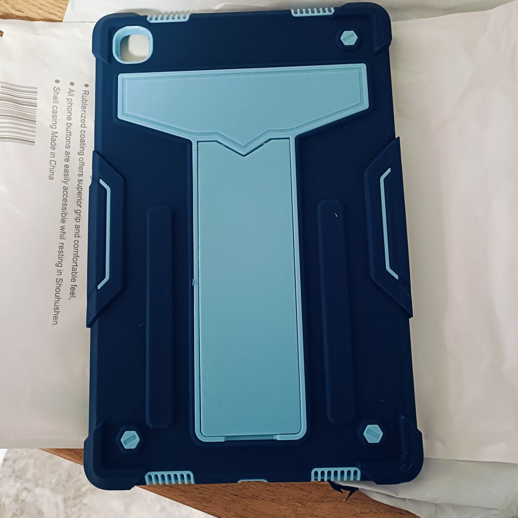 Nowe etui do tabletów A7 10.4/ T505