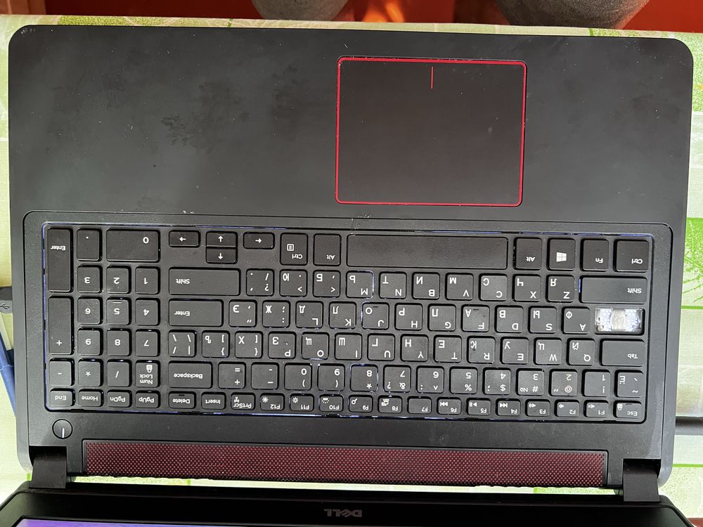 Dell inpiron 5577