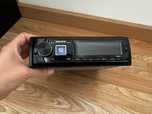 Rádio Alpine com caixa