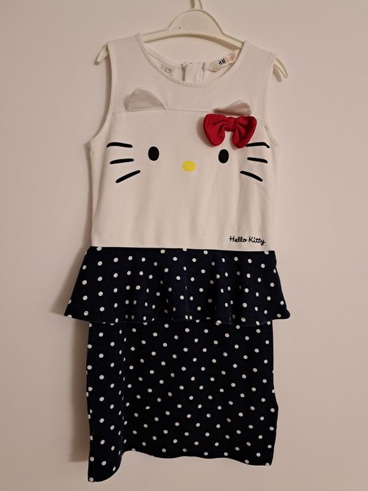 Sukienka z Hallo Kitty 122