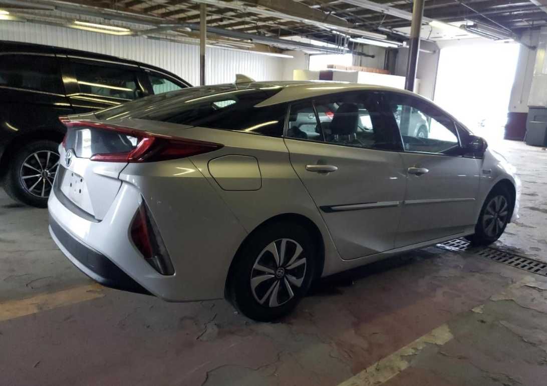 Кришка багажника TOYOTA PRIUS XW50 ляда пята дверь шрот розборка