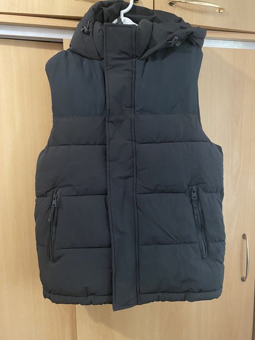 Жилетка Zara тепла