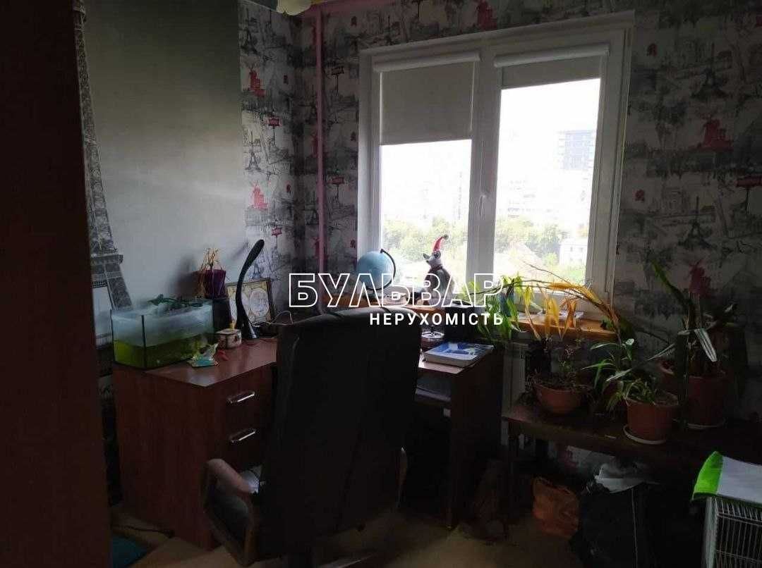 Продам 4 к.кв Центр ул. Авиационная 3. Парк Горького (Центральный)
