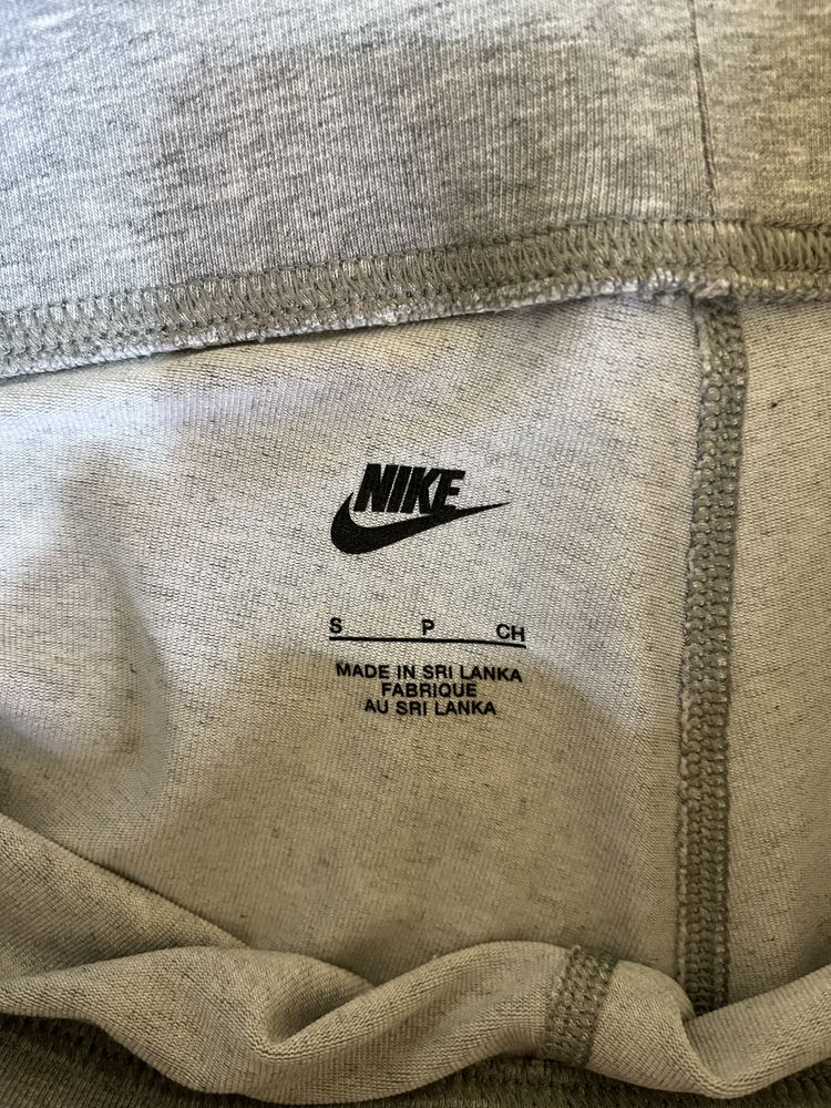 Calções Nike ‘Essential’