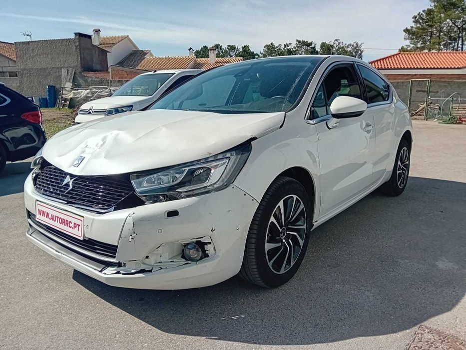 DS4 1.6 Bluehdi c/auto ( pequeno sinistro)