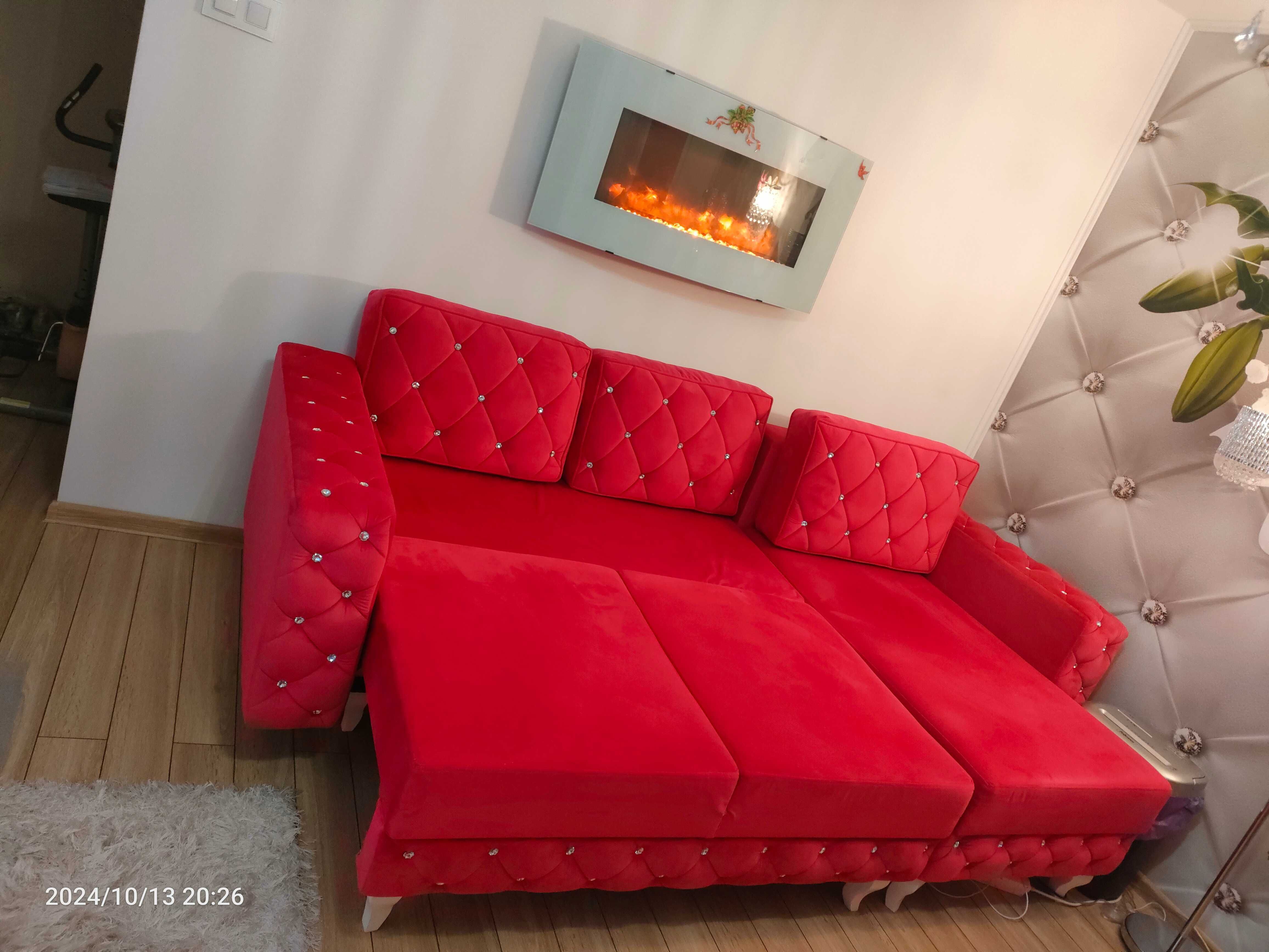 Piękny narożnik w stylu glamour