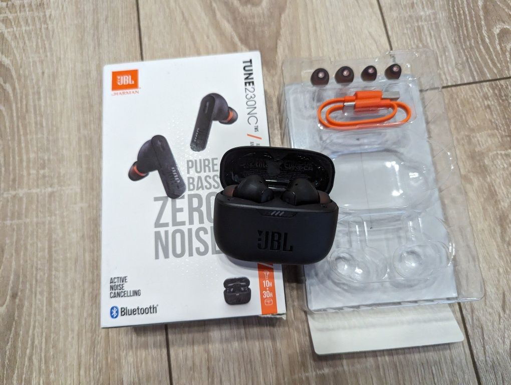 Бездротові навушники JBL Tune 230NC TWS Black