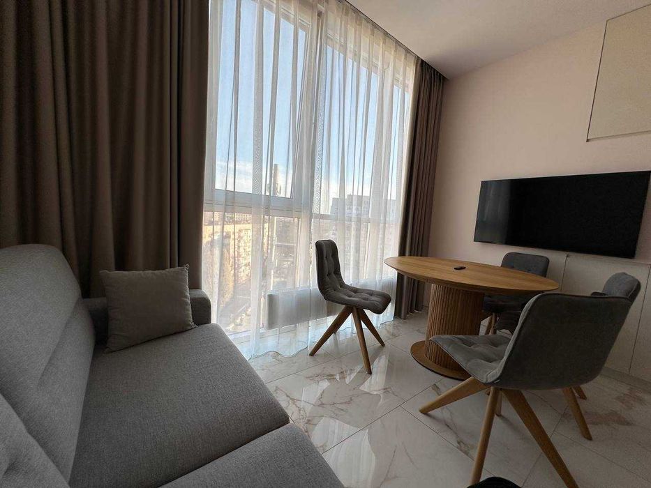 Продам 3 кімнатну квартиру ЖК Comfort City Рыбинский Гагаріна Дафі