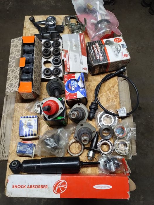 Продам шарові на Ваз 2101-07