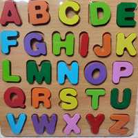 Drewniane puzzle alfabet dla dzieci