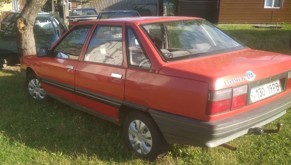Рено 21 седан Renault