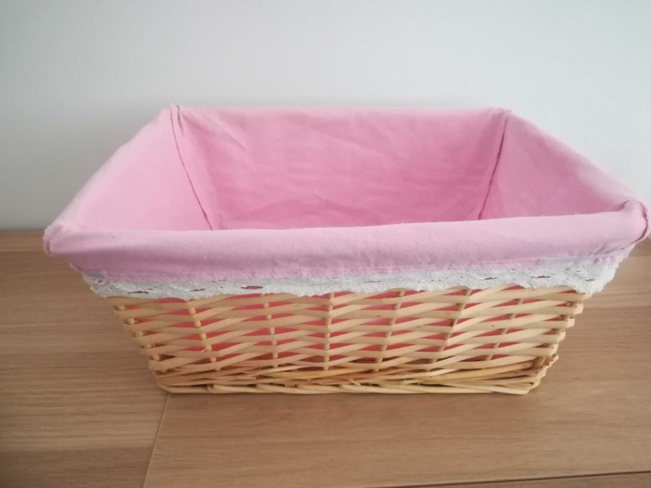Cesto em palha:   30x38x16