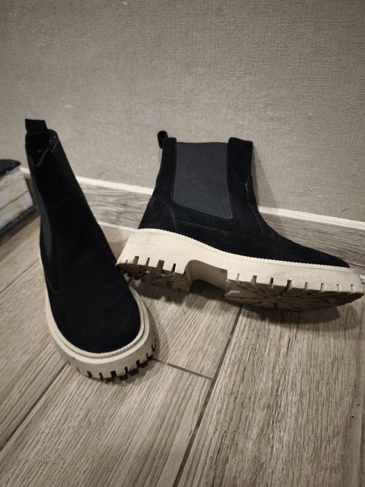 Челсі з натуральної замші