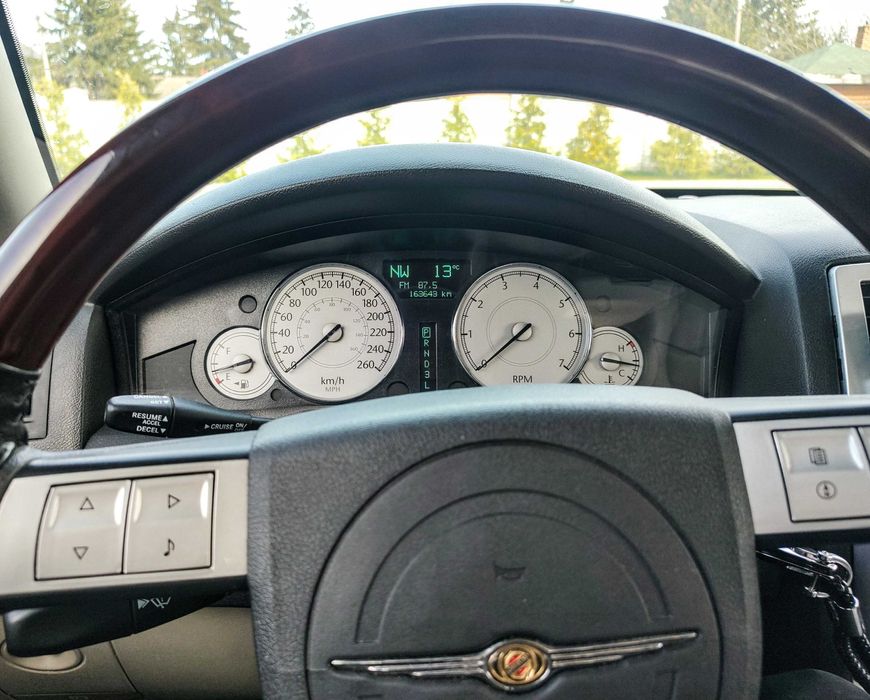 Chrysler 300C 2006 року