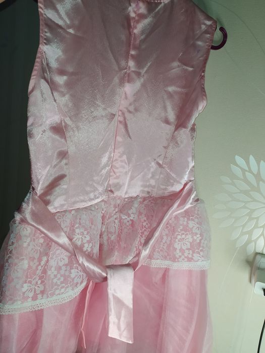 Сукні фемелі лук