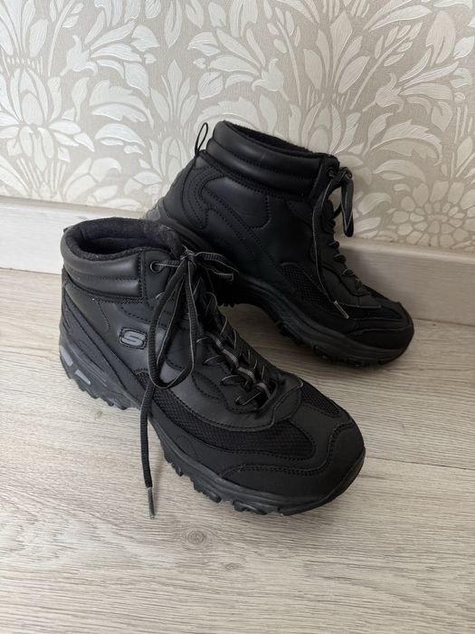 Кросівки Skechers чорні зимові жіночі 39р.