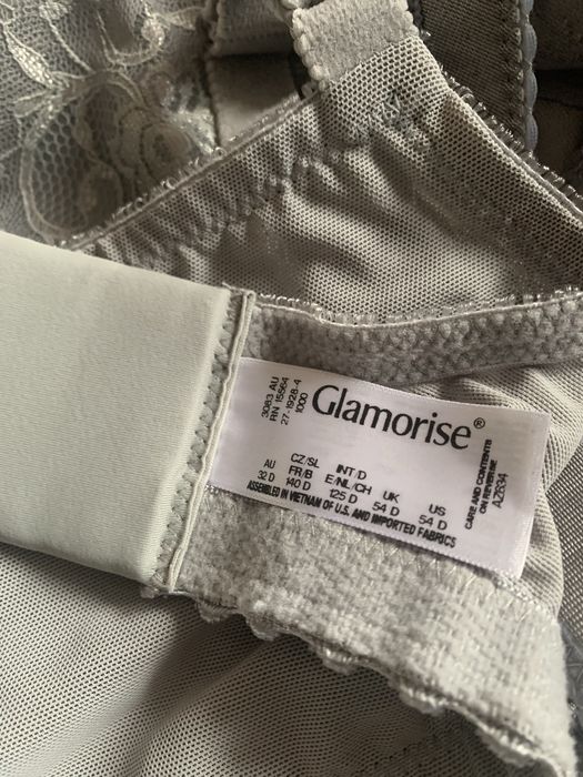 Бюст великого розміру