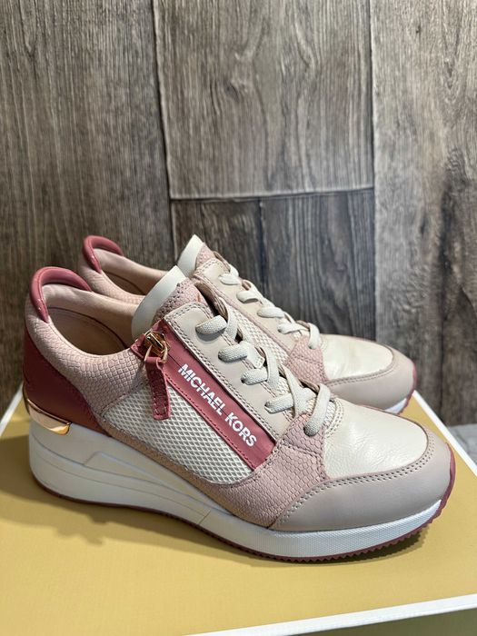 Buty damskie skórzane sneakersy Michael Kors Darby Wedge Trainer 37