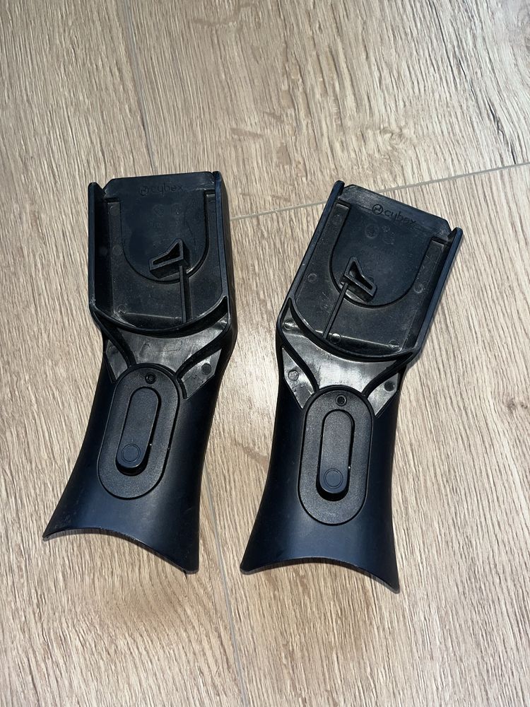 Fotelik Cybex Cloud Z + adaptery
