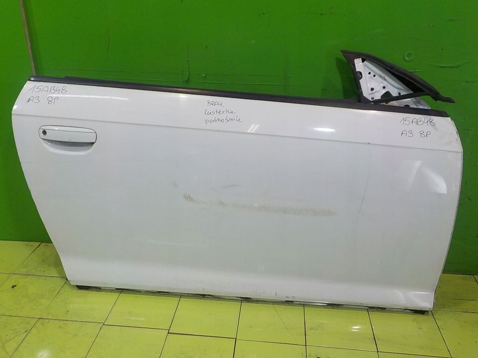 AUDI A3 8P II LIFT 09r CABRIO 2D drzwi prawe przod