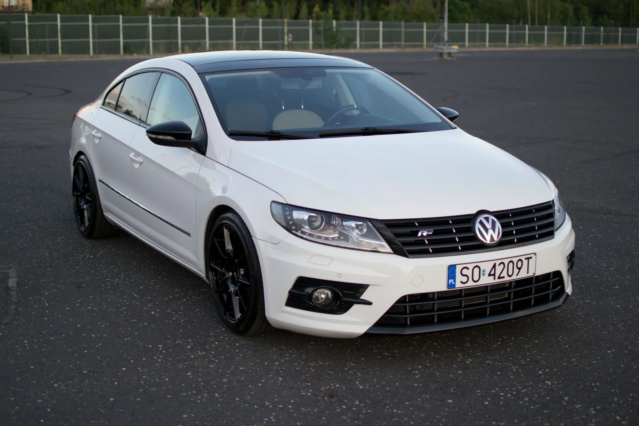 Volkswagen CC R-Line 2.0 TSI DSG 350 KM. Salon Polska